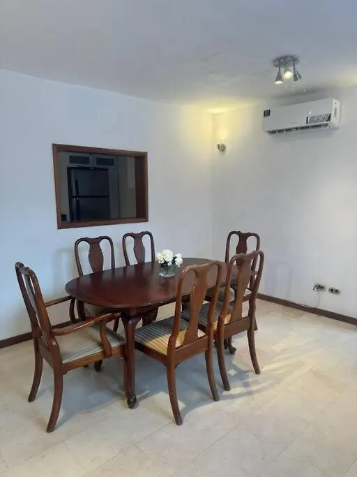 卡拉卡斯Amplia Y Moderna Casa En Urb Chuao别墅 度假居 卡拉卡斯